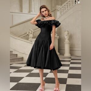 NWT Mew Mews Gaelthar Off Shoulder Ruffle Midi
Dress In Black Size S
